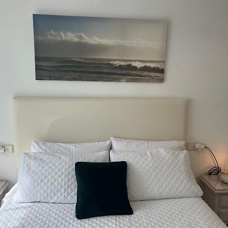 Appartement Atico Vistas Al Mar Golf ,Piscina Y Parking Albatros 2 à Rincón de la Victoria Extérieur photo